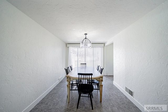 2955 S Central Avenue, Ammon, ID 83402