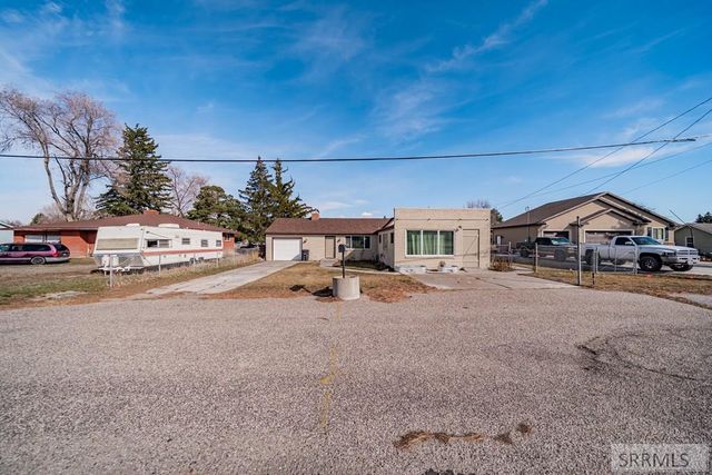 2955 S Central Avenue, Ammon, ID 83402