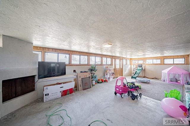 2955 S Central Avenue, Ammon, ID 83402