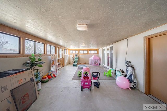 2955 S Central Avenue, Ammon, ID 83402