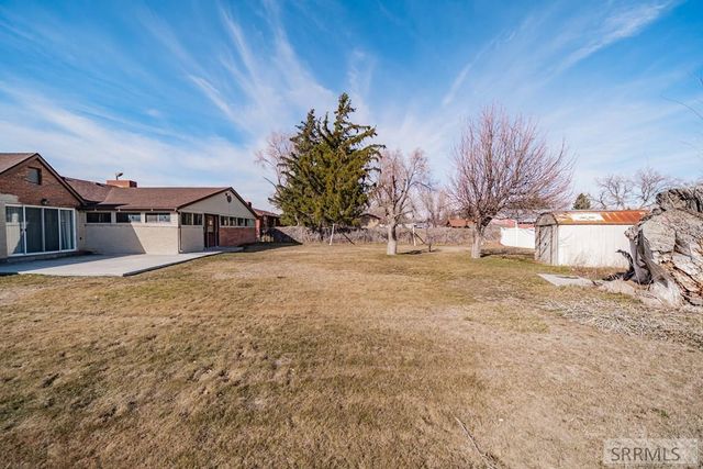 2955 S Central Avenue, Ammon, ID 83402