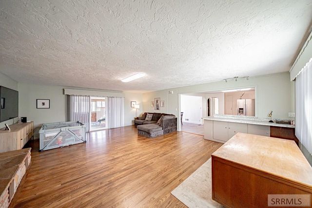 2955 S Central Avenue, Ammon, ID 83402