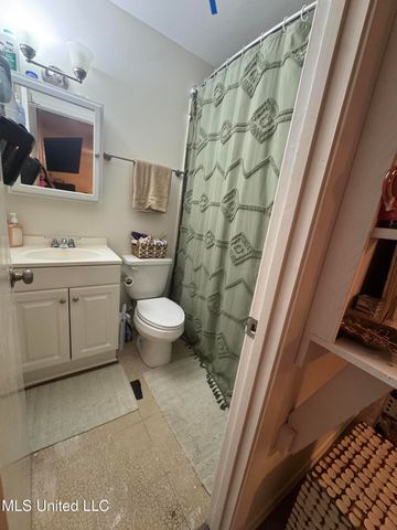 32 Yorkshire Parkway, Gulfport, MS 39503