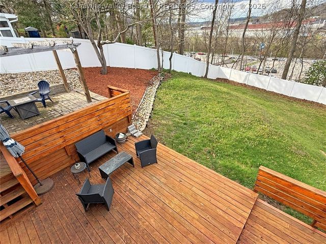 13 Elwood Drive, Huntington, WV 25705
