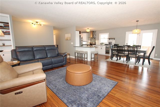 13 Elwood Drive, Huntington, WV 25705