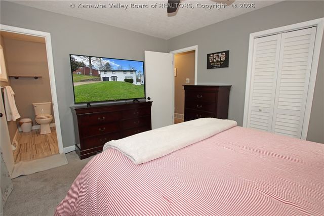 13 Elwood Drive, Huntington, WV 25705