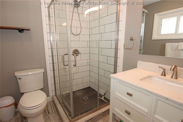 13 Elwood Drive, Huntington, WV 25705