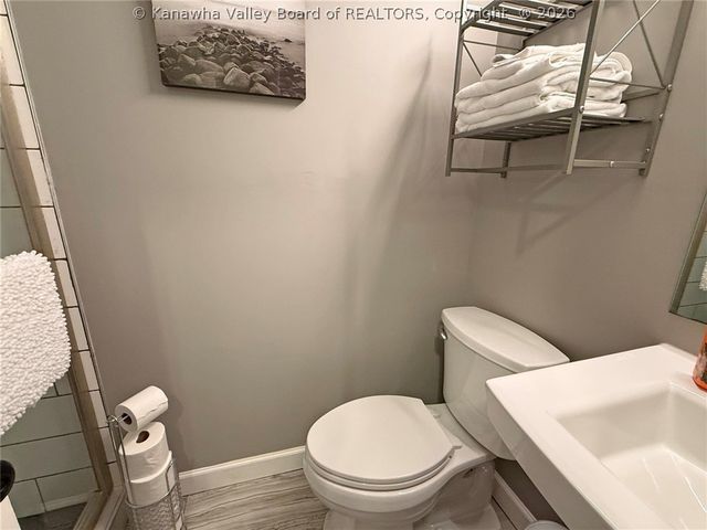 13 Elwood Drive, Huntington, WV 25705