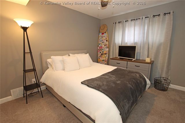 13 Elwood Drive, Huntington, WV 25705
