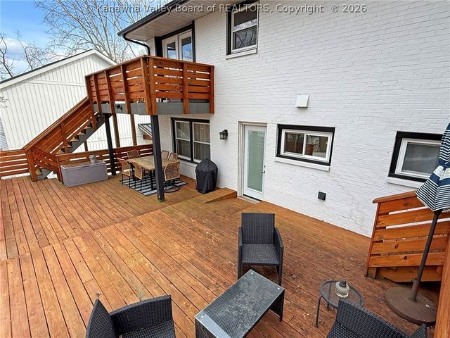 13 Elwood Drive, Huntington, WV 25705