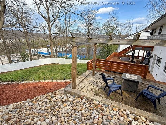 13 Elwood Drive, Huntington, WV 25705
