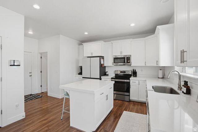 3784 N DORIS LOOP RD, Eagle Mountain, UT 84005