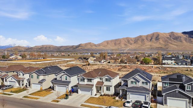 3784 N DORIS LOOP RD, Eagle Mountain, UT 84005