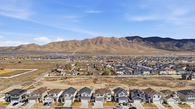 3784 N DORIS LOOP RD, Eagle Mountain, UT 84005