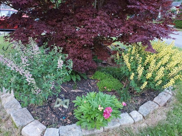 19 St Joseph Street, Colonie, NY 12303