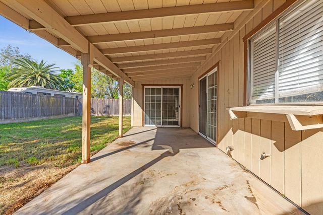 2812 Roswell Way, Ceres, CA 95307