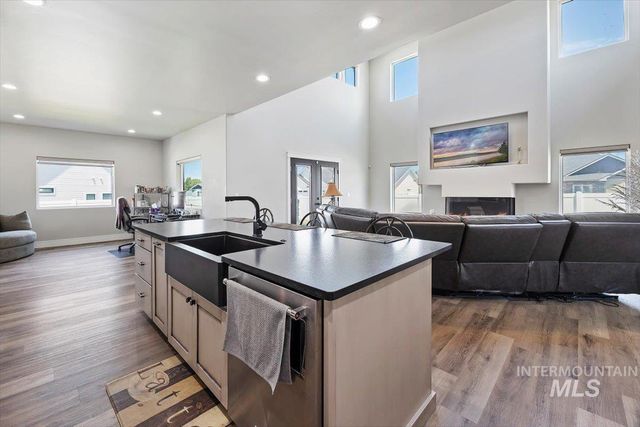 2971 Sunlight Rd, Twin Falls, ID 83301