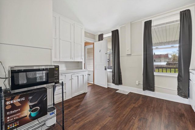1220 N Wisconsin STREET, Racine, WI 53402