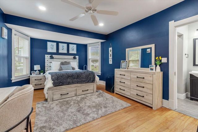 1702 Cass STREET, La Crosse, WI 54601