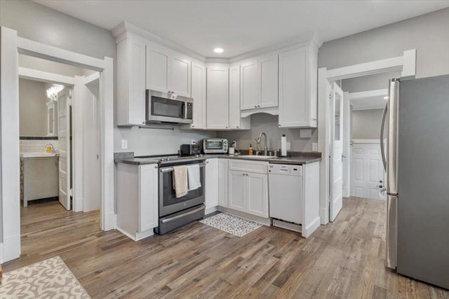 1702 Cass STREET, La Crosse, WI 54601