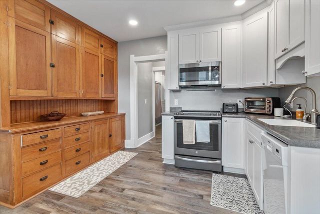 1702 Cass STREET, La Crosse, WI 54601