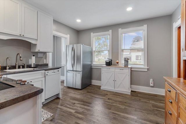 1702 Cass STREET, La Crosse, WI 54601