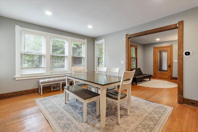 1702 Cass STREET, La Crosse, WI 54601
