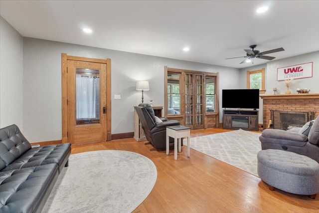 1702 Cass STREET, La Crosse, WI 54601