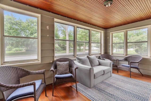 1702 Cass STREET, La Crosse, WI 54601