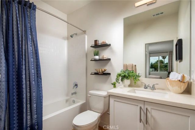 264 S Citrus Row, La Habra, CA 90631