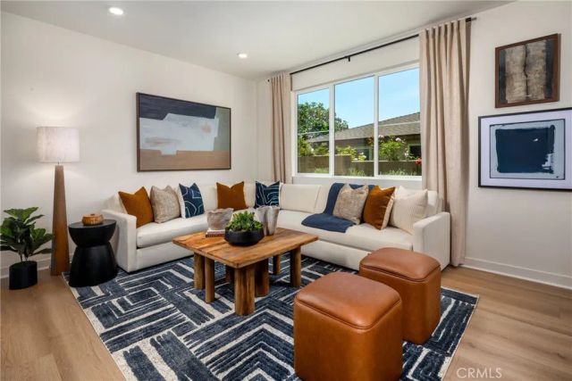 264 S Citrus Row, La Habra, CA 90631