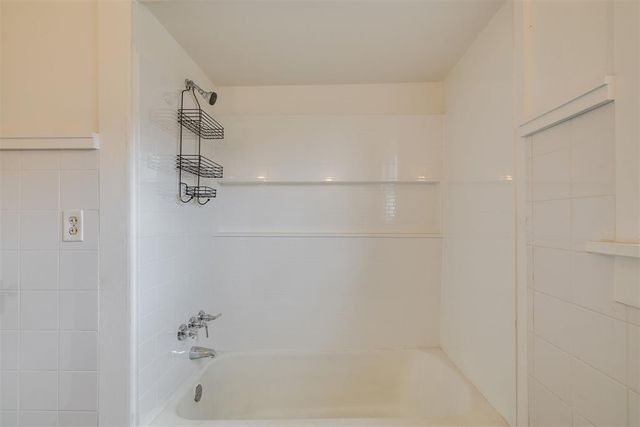 1946 NW 15th Street, Oklahoma City, OK 73106