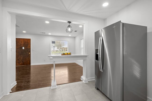 64 Creighton Ave, Nashville, TN 37206