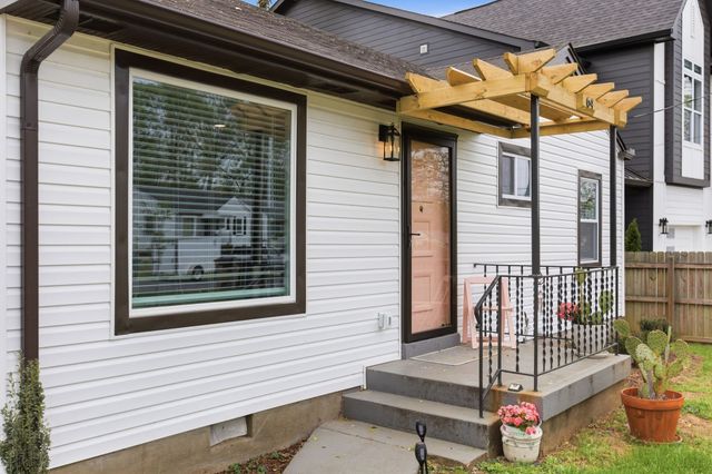 64 Creighton Ave, Nashville, TN 37206