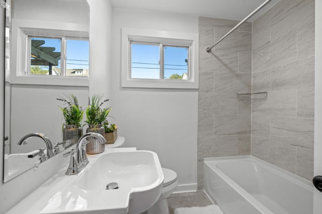 64 Creighton Ave, Nashville, TN 37206