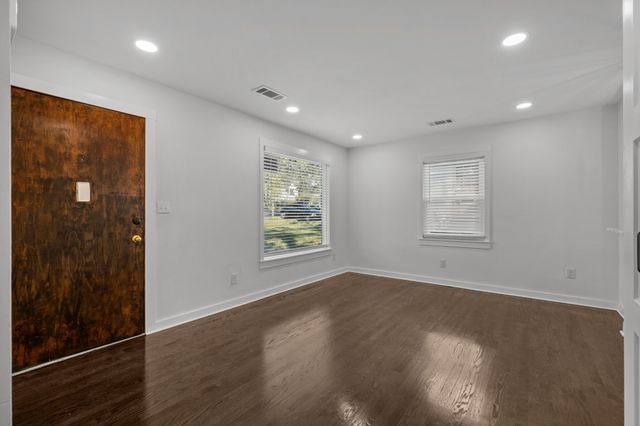 64 Creighton Ave, Nashville, TN 37206