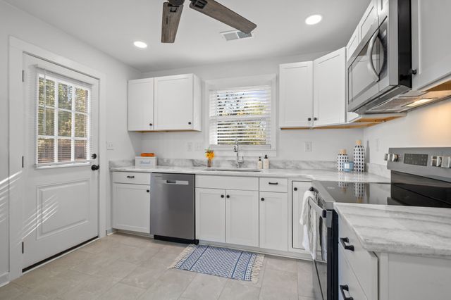 64 Creighton Ave, Nashville, TN 37206