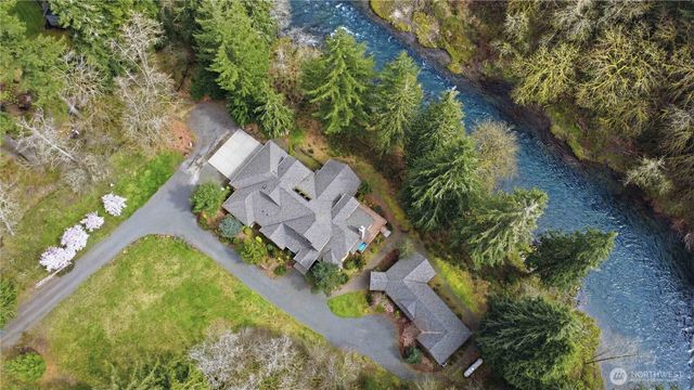 125 Royal Coachman Lane, Kalama, WA 98625