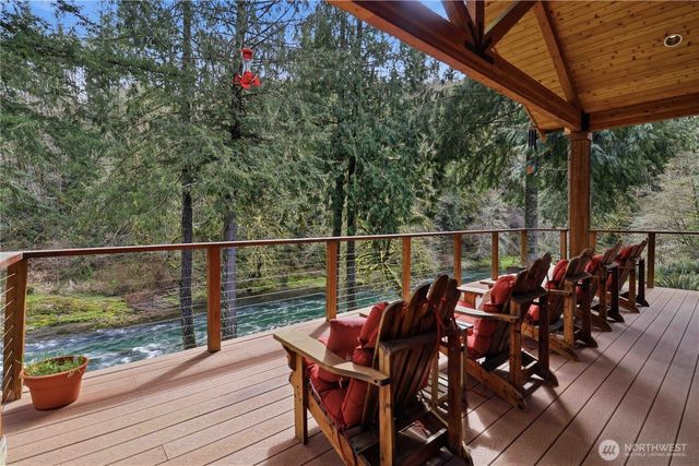 125 Royal Coachman Lane, Kalama, WA 98625