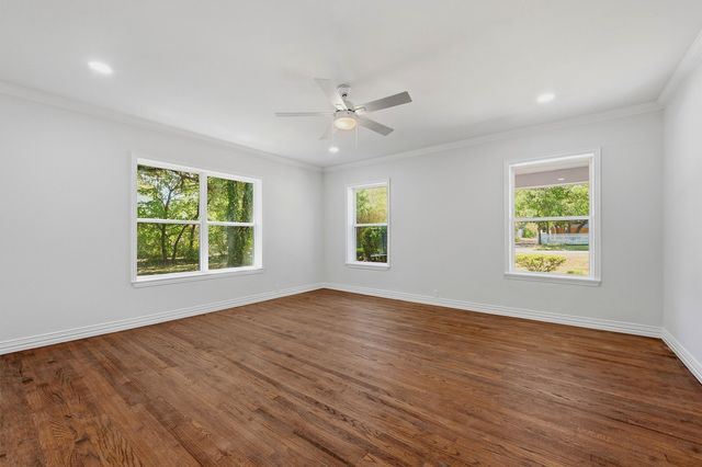 1525 N Shannon Street, Sherman, TX 75092