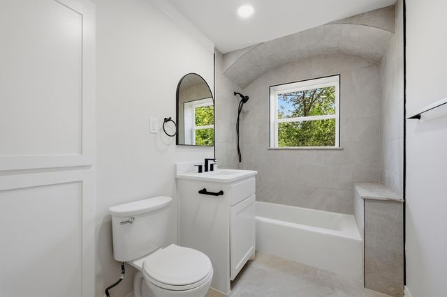 1525 N Shannon Street, Sherman, TX 75092
