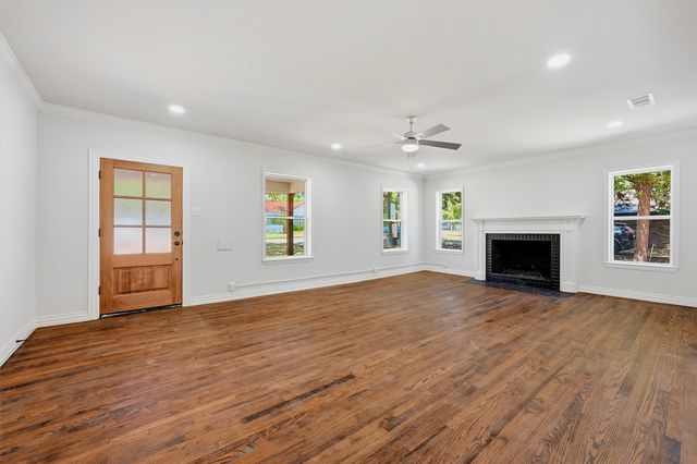 1525 N Shannon Street, Sherman, TX 75092