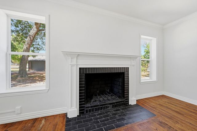 1525 N Shannon Street, Sherman, TX 75092
