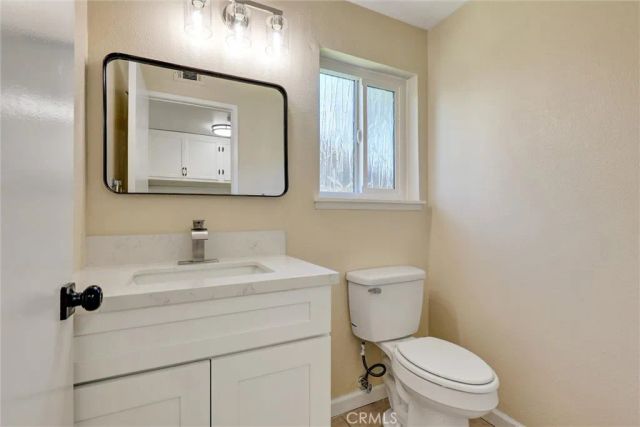 877 Wedgewood Court, Rialto, CA 92376