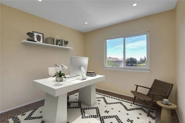 877 Wedgewood Court, Rialto, CA 92376