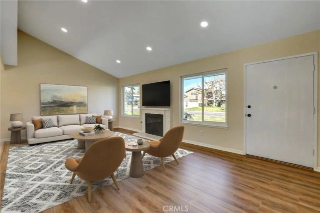 877 Wedgewood Court, Rialto, CA 92376