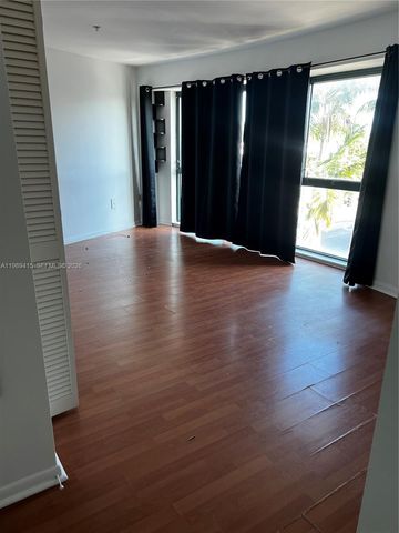 5705 SW 72nd St 5705, South Miami, FL 33143