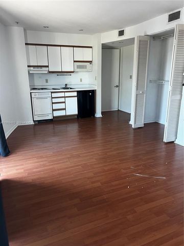 5705 SW 72nd St 5705, South Miami, FL 33143