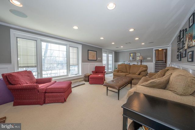 334 ECHO VALLEY LN, Newtown Square, PA 19073