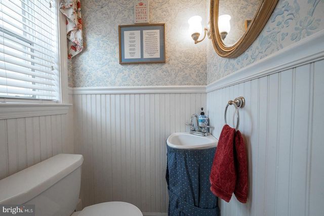 334 ECHO VALLEY LN, Newtown Square, PA 19073